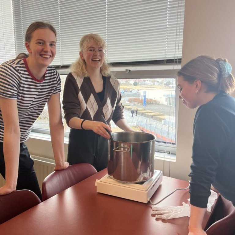 photo-2232023-13-42-04