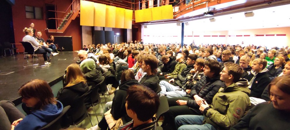 Imbrudagar 2022 hófust með leikspuna Improv-Ísland