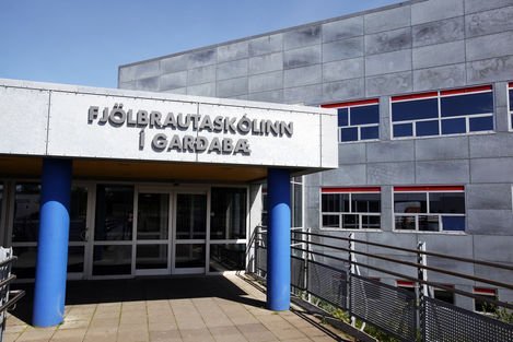 Vinna við umsóknir fyrir nám á haustönn stendur yfir.