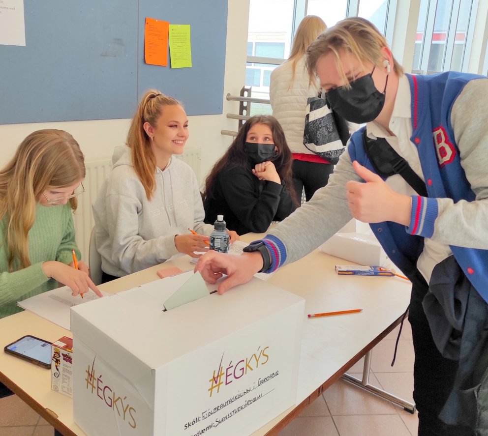 Kosið í Skuggakosningunni í FG