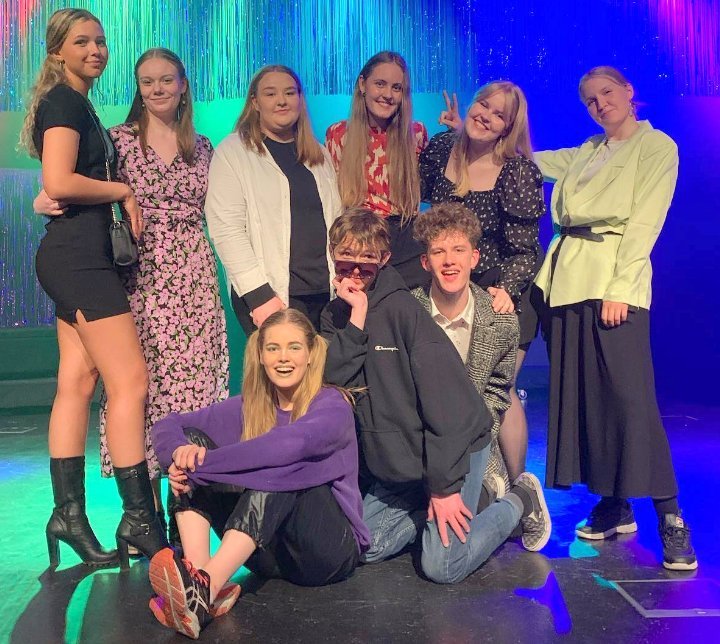 Stjórn leikfélagsins Verðandi, en Eva Bryndís er lengst til hægri á myndinni.