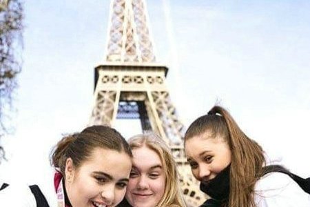 FG-stúlkur tóku þátt í SHE RUNS í París