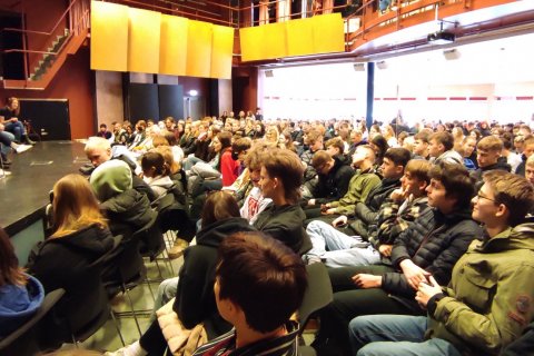 Imbrudagar 2022 hófust með leikspuna Improv-Ísland