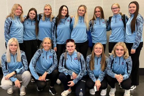 Þátttakendur í SheRuns 2022 frá FG ásamt Írenu Óskarsdóttur, íþróttakennara.