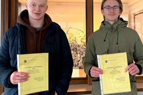 Baldur Jökull og Árni eru komnir í úrslitakeppni í líffræði og gætu endað í Dubai.