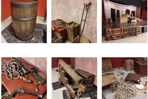 Nokkrir leikmunir í Gulleyjunni.