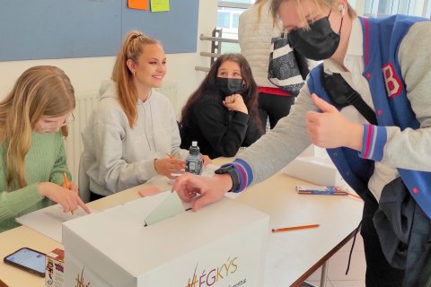 Kosið í Skuggakosningunni í FG